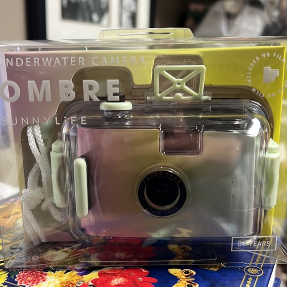 {Anthropologie} ombre underwater camera - Picture 4 of 6